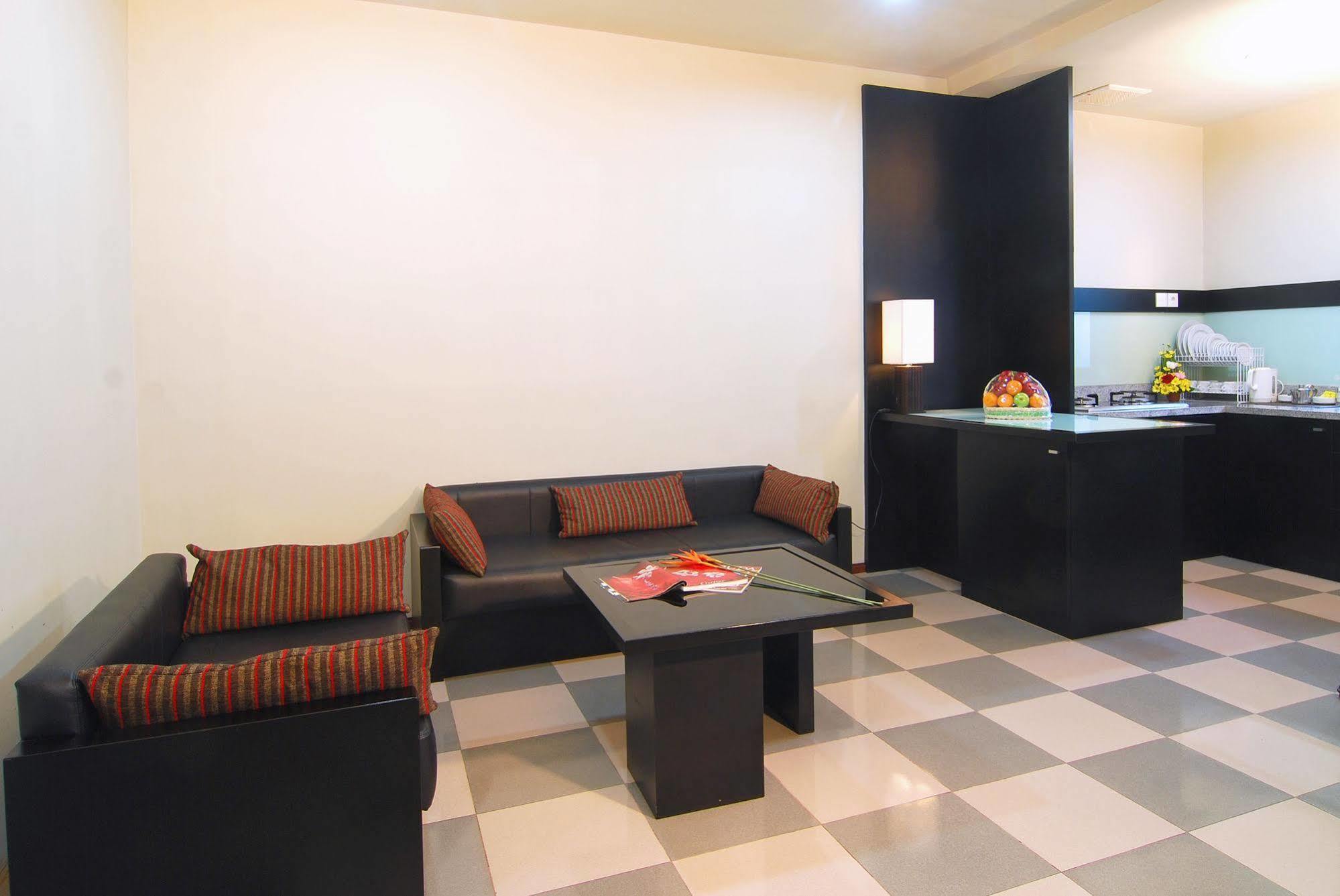 Taman Ayu Town House Aparthotel Legian Buitenkant foto