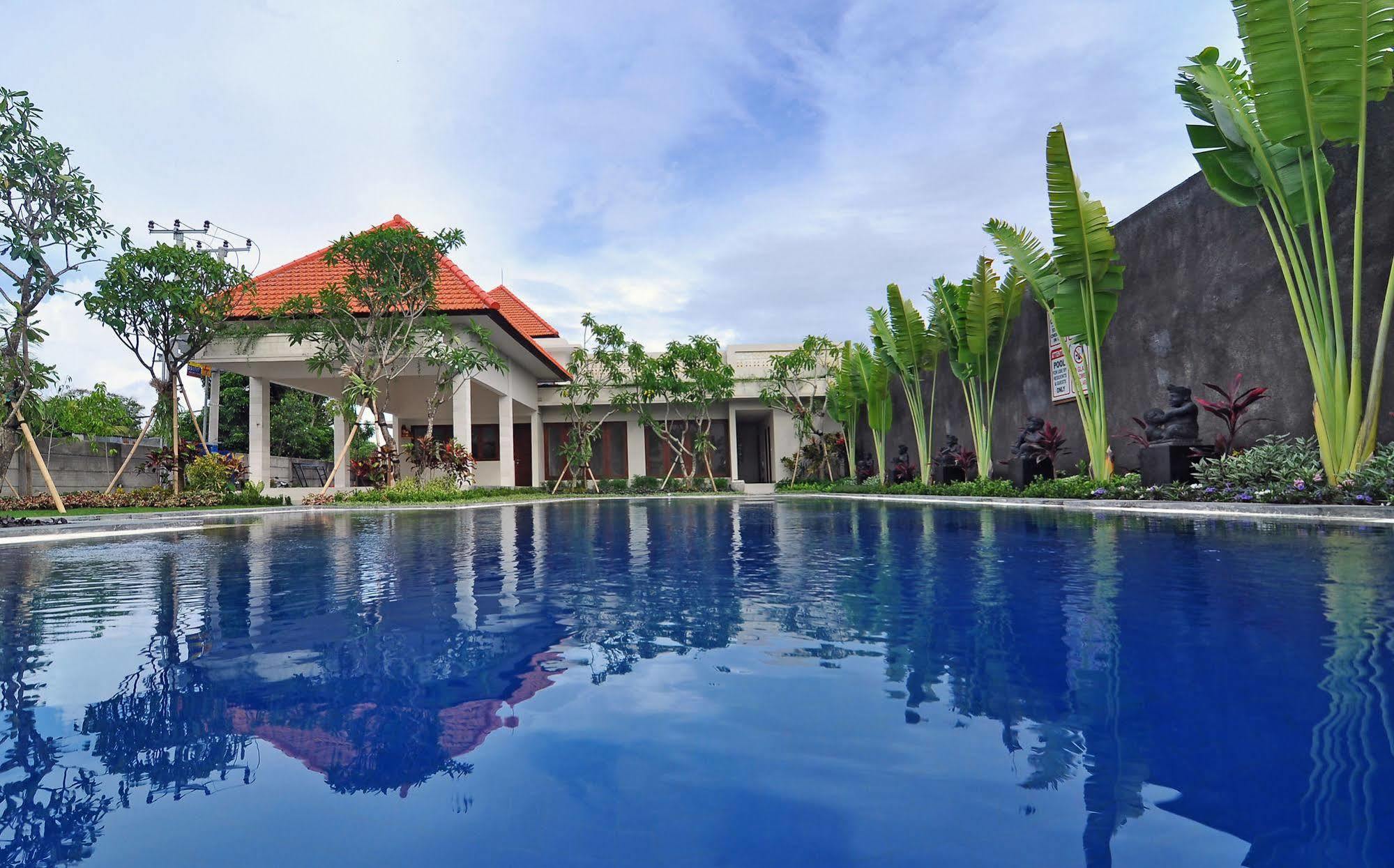 Taman Ayu Town House Aparthotel Legian Buitenkant foto