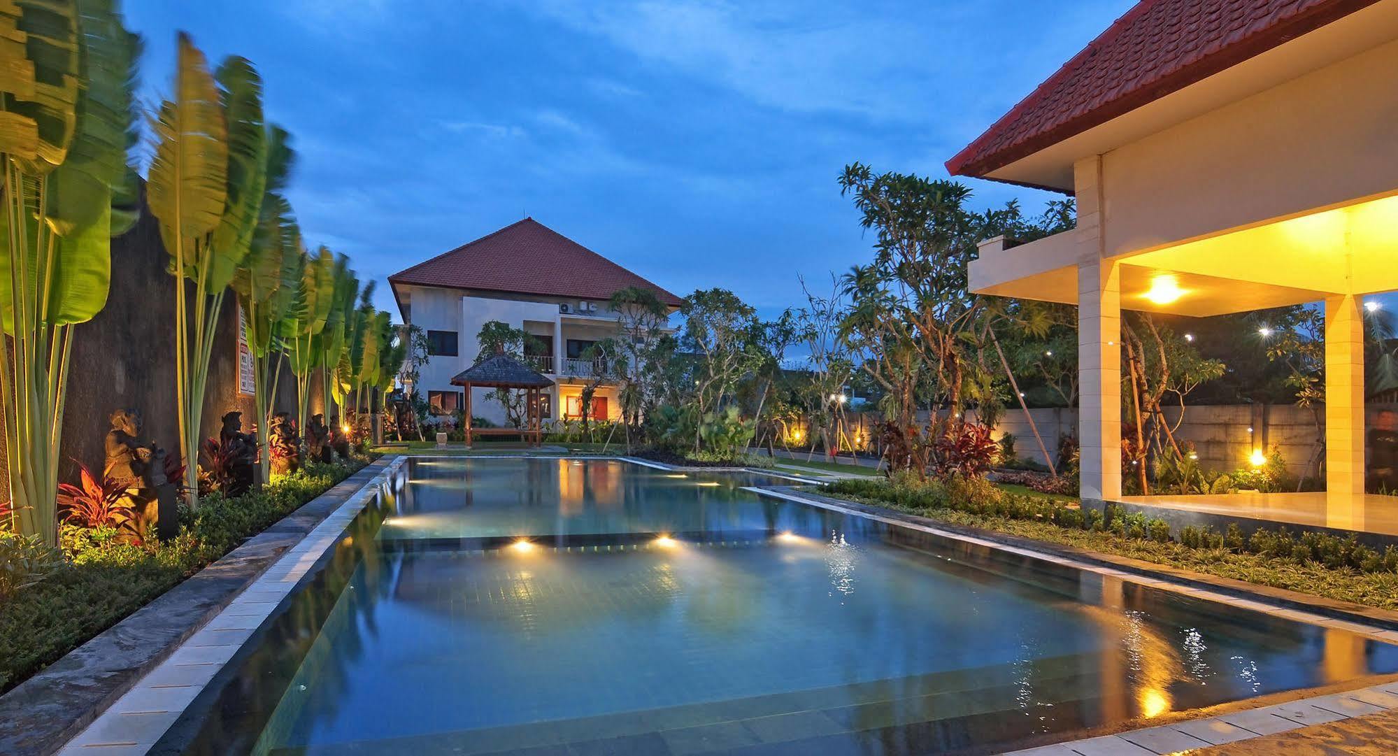 Taman Ayu Town House Aparthotel Legian Buitenkant foto